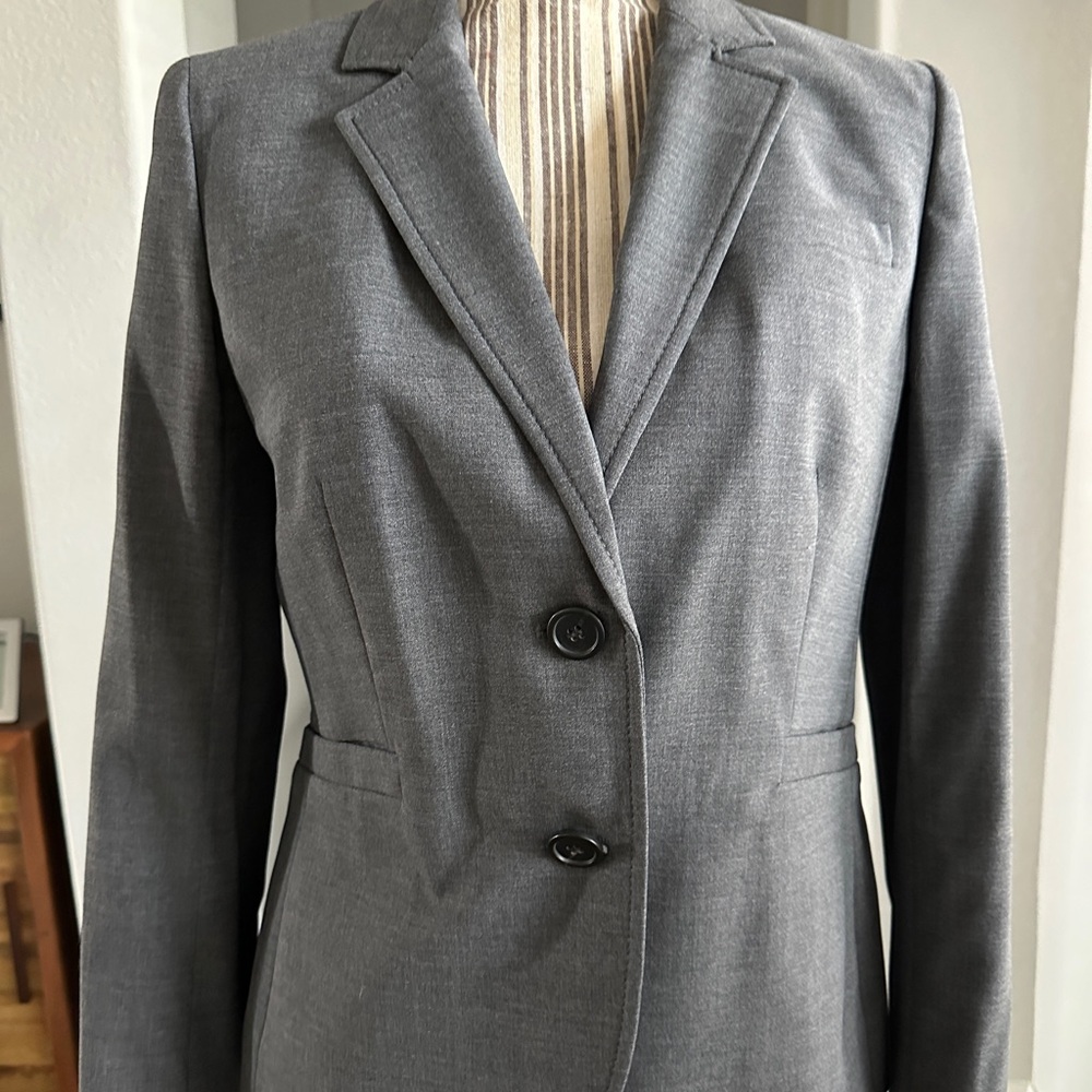JCrew Gray Two-Piece Suit Set sz 6 city fit wool blend lined 2 button blazer - Picture 14 of 16